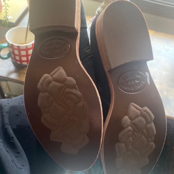 Black Flat Bootie 6M - Brand new - Picture 2 of 4